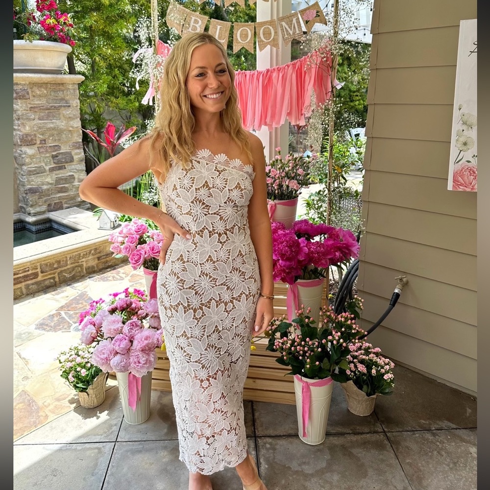 Elliat White Lace One Shoulder Dress small